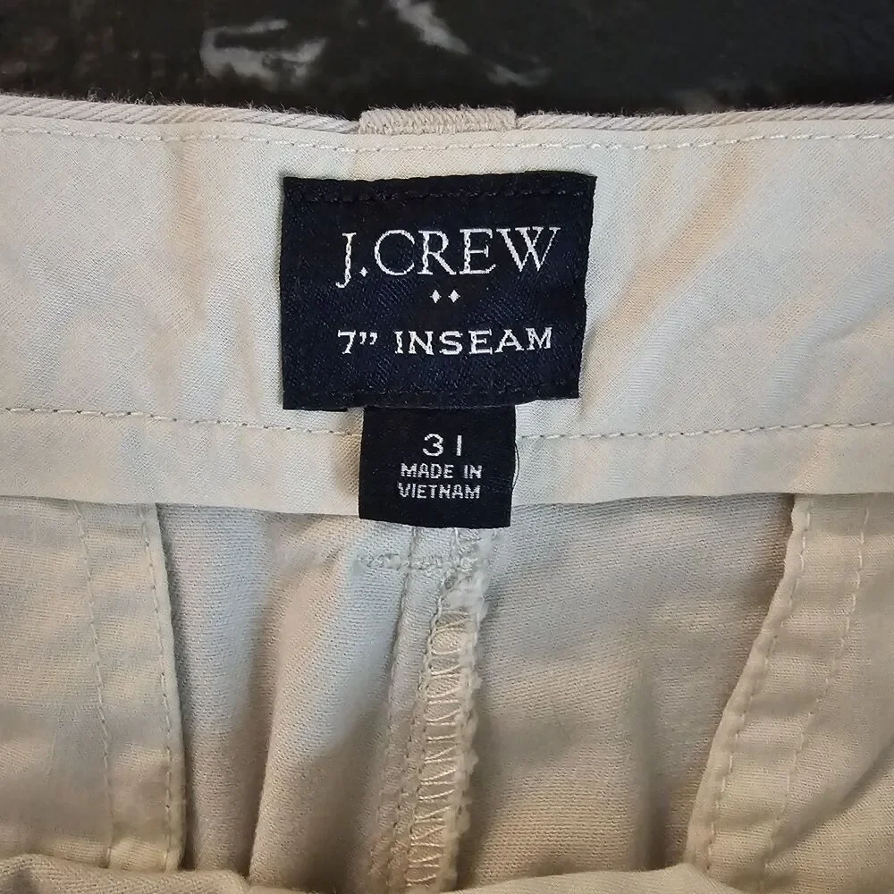 J.Crew Men's Beige Chino Shorts Size 31 Cotton 7 Inch Inseam Stretch Flat Front